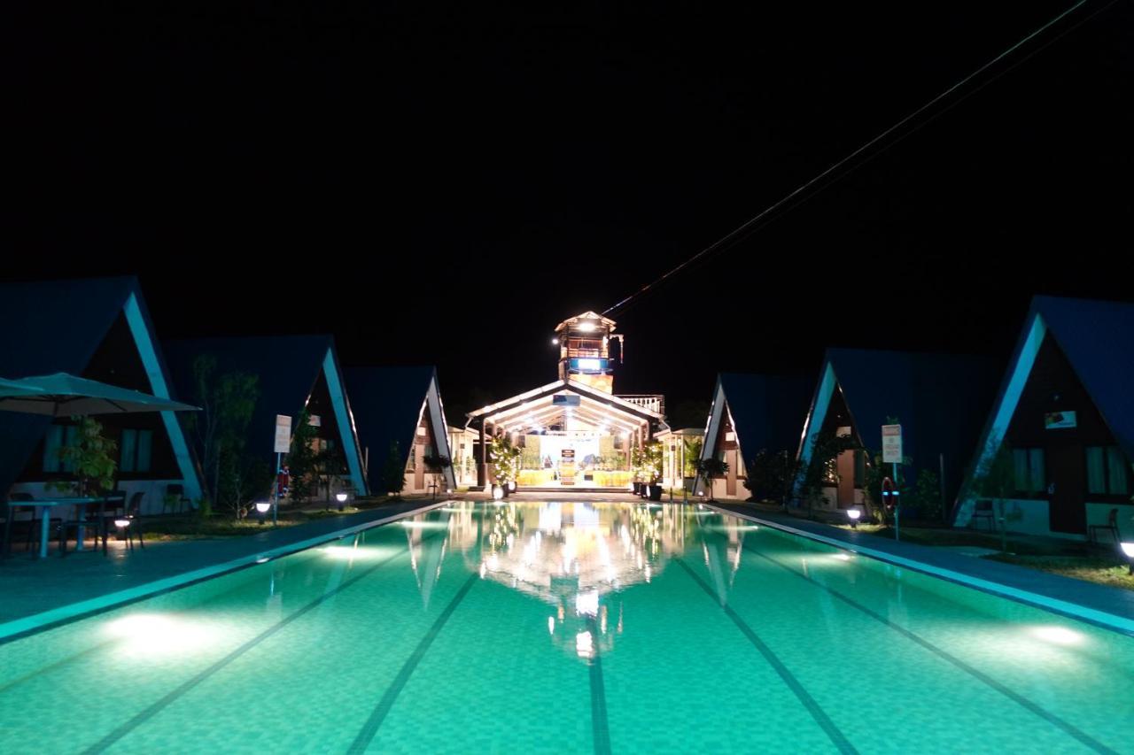 Senta Adventure Camp & Resort Minyak Beku 外观 照片